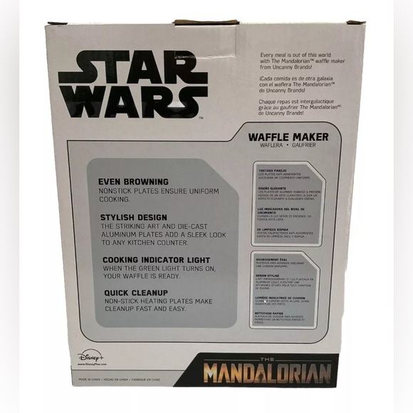 Star Wars The Mandalorian Disney Waffle Maker Nonstick 8” | Uncanny Brands - Picture 5 of 5